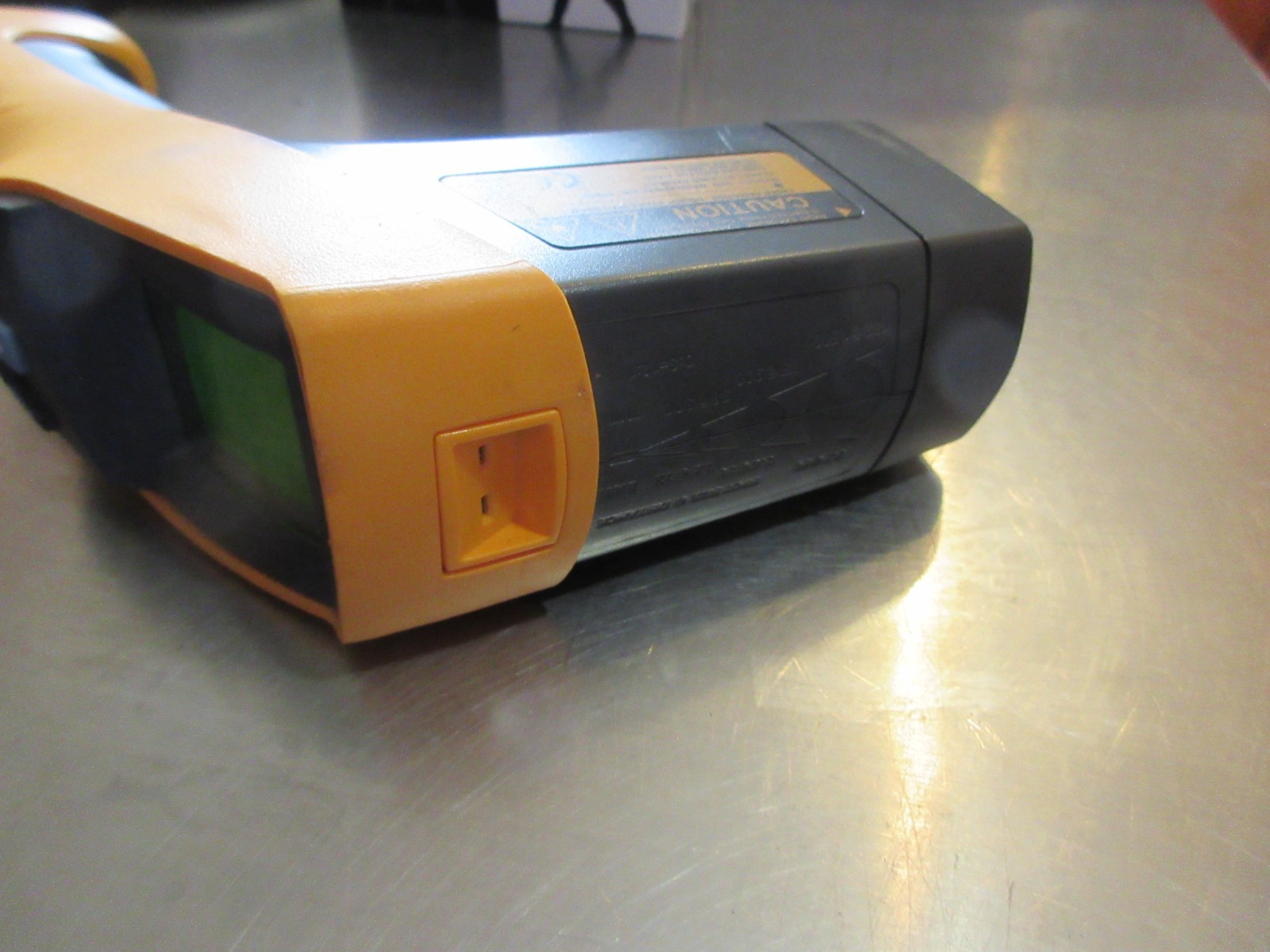 Fluke 561 IR Thermometer no case, works great