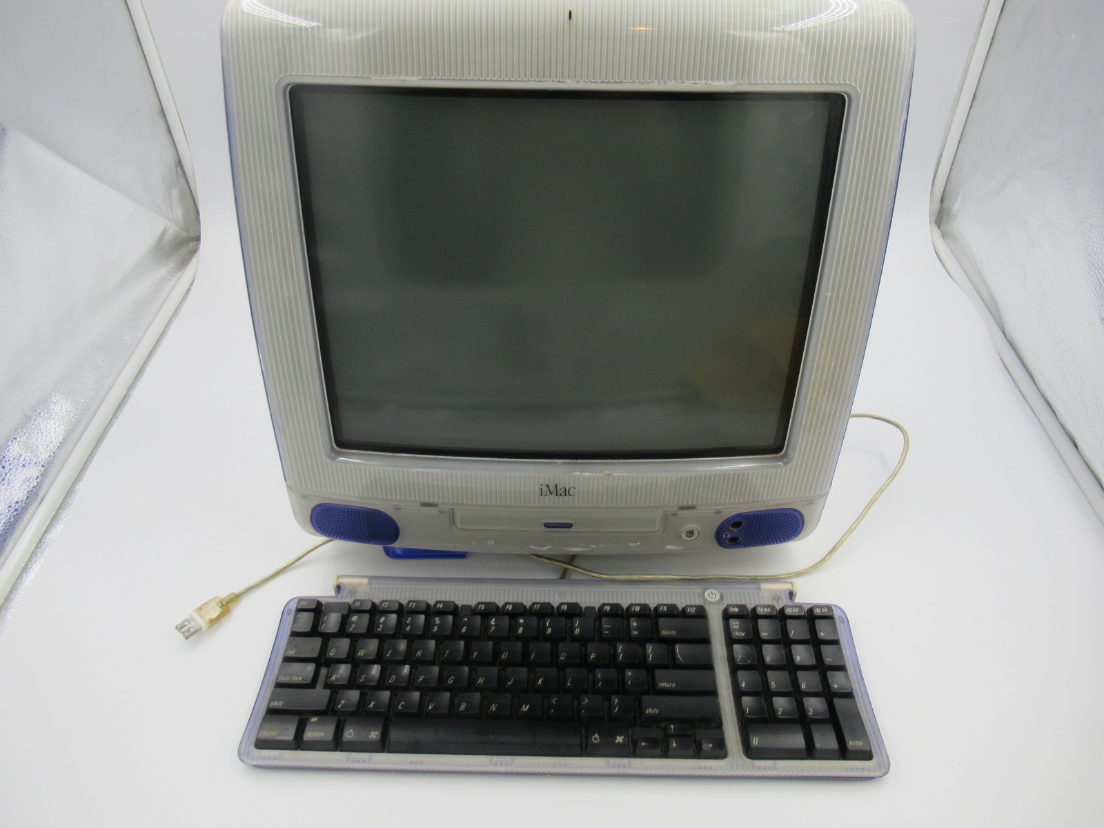 1999 Apple G3 266 MHz Working "Look"