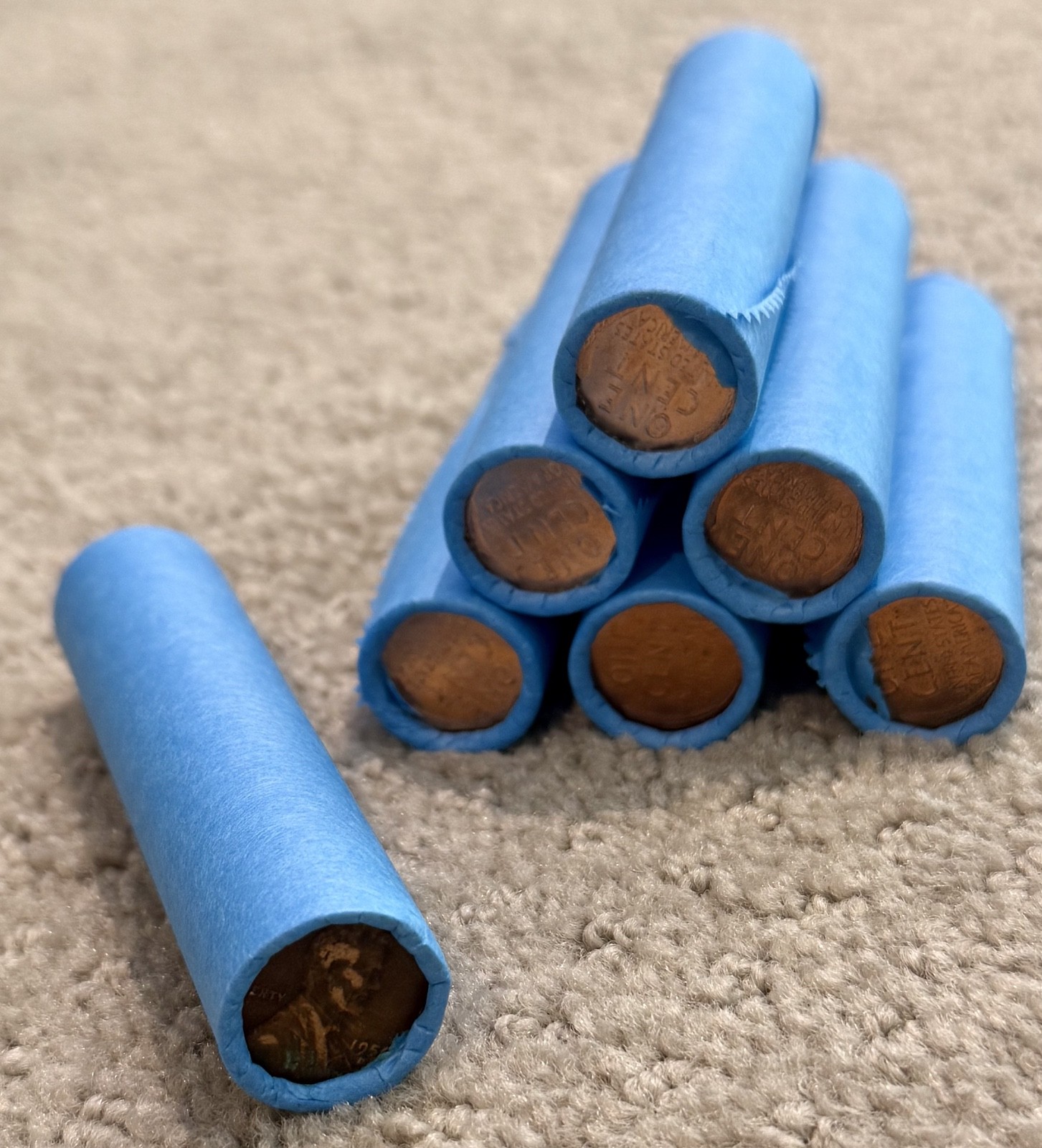 Blue wheat penny BU on end of unsearched circulated cents mixed dates mint marks