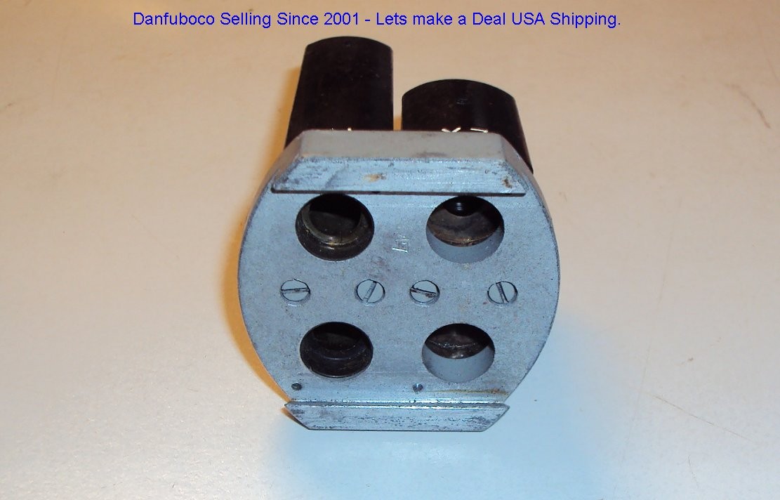 Microscope bottom lens unit 2X and 4X not sure who made it? Nice.