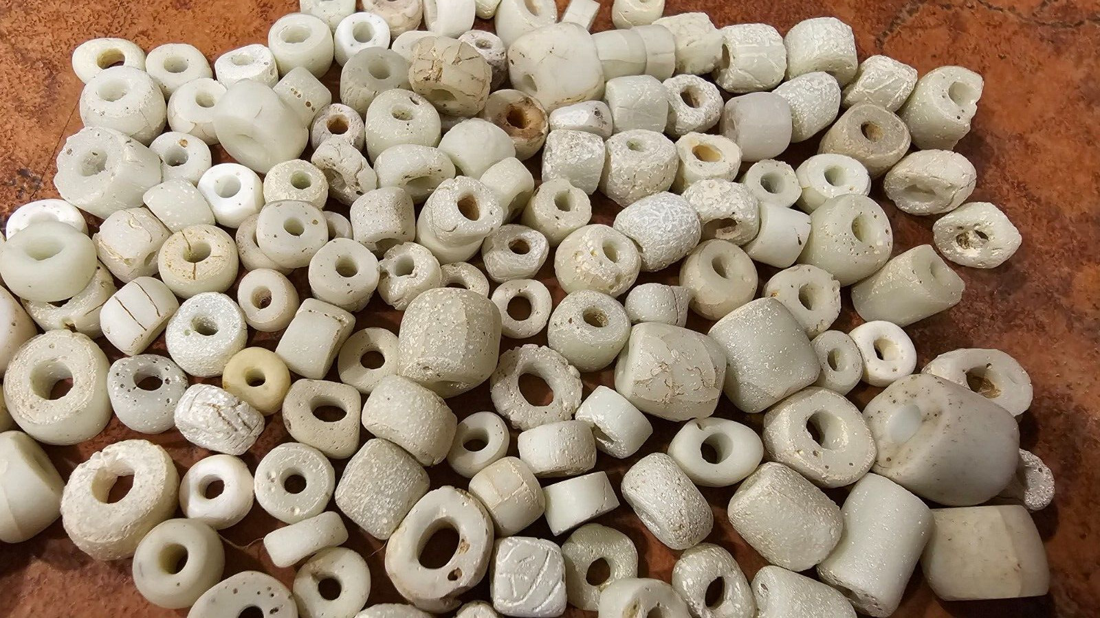 lot of 30 Indian Stone Trade Beads Ancient Beads