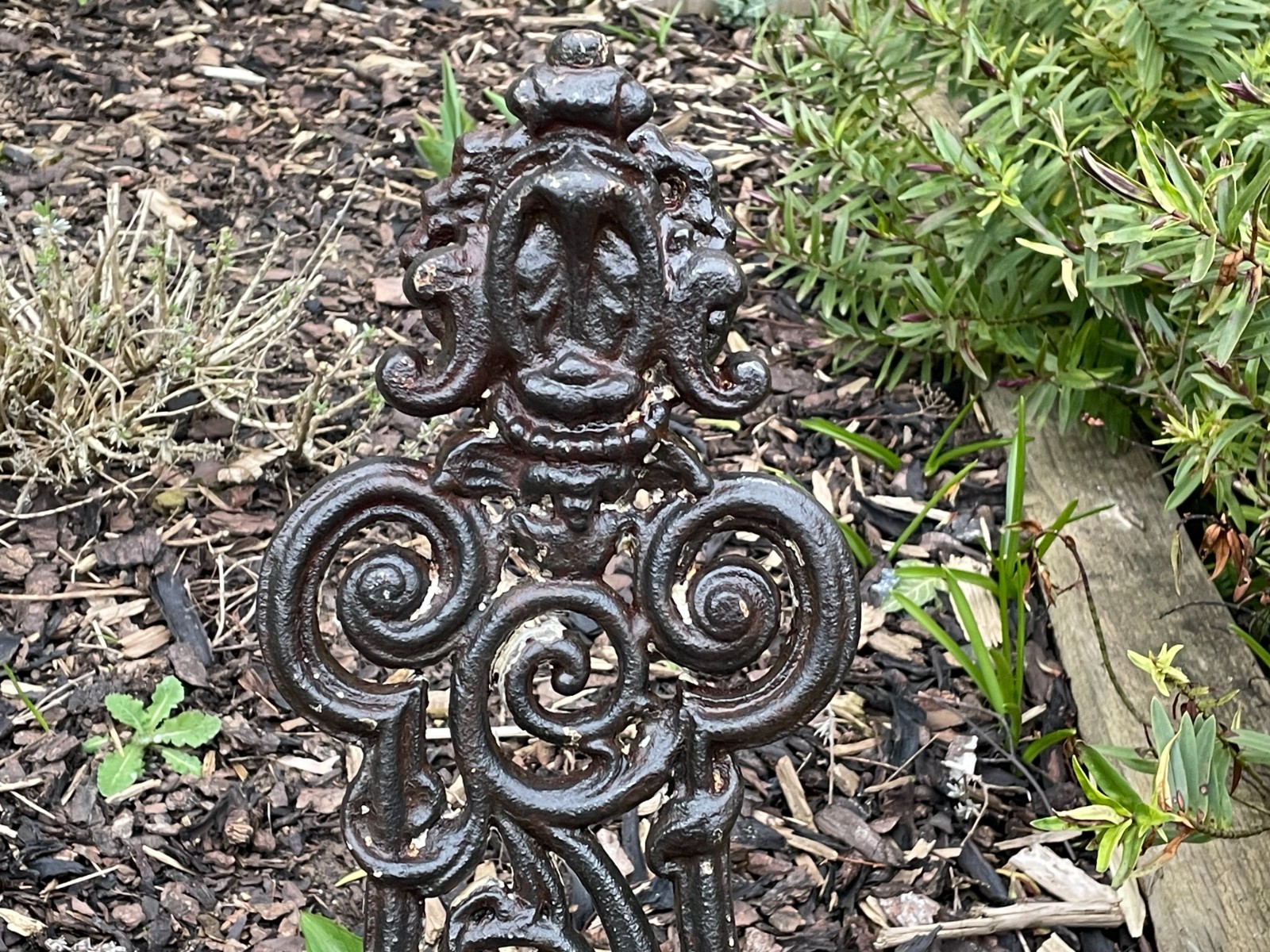 Antique Ornate Cast Iron Garden Stair Balustrade Handrail