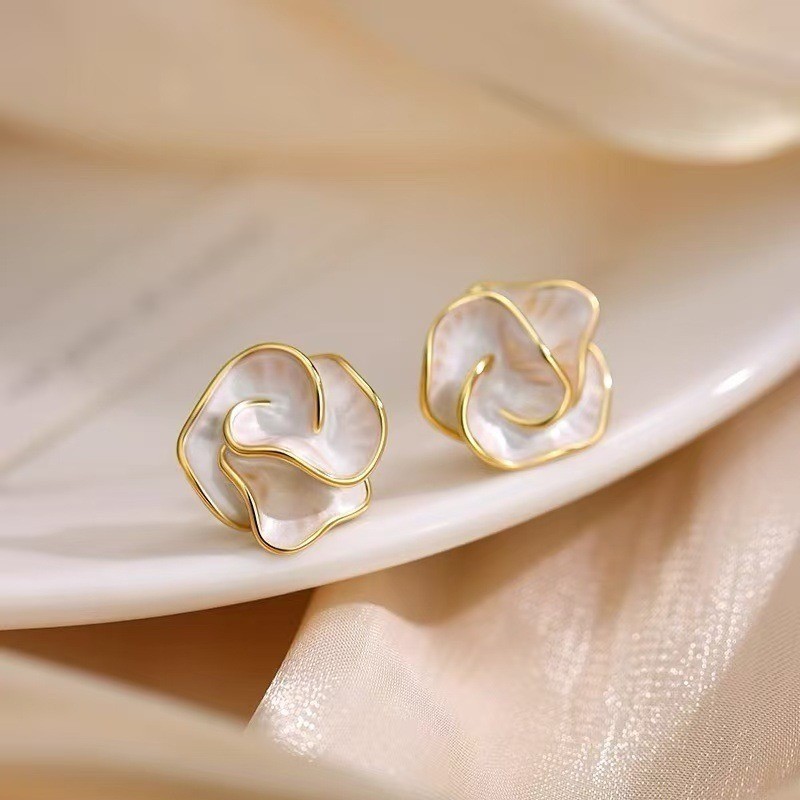 Women's Elegant Drip Glaze Camellia Ear Studs Simple Flower Earrings Alloy
