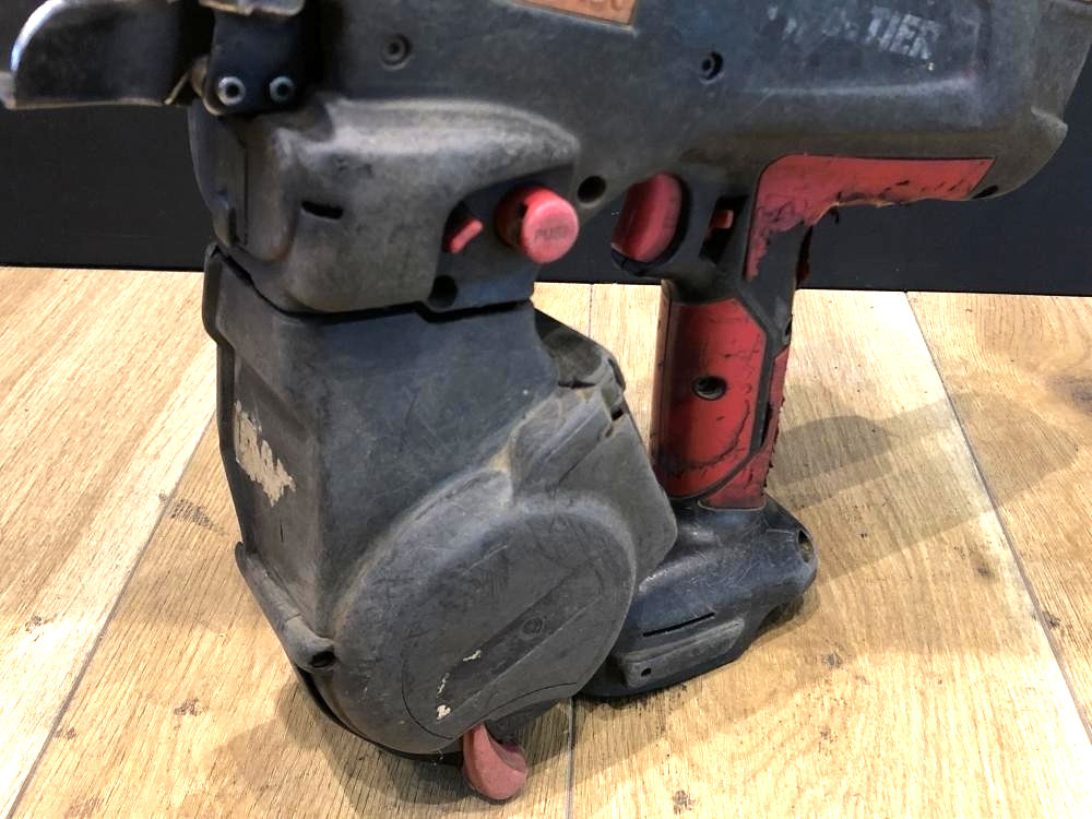 MAX RB-440T-B2C Rebar Tier tying machine W/ Battery x2, Charger RB440T 【Tested】