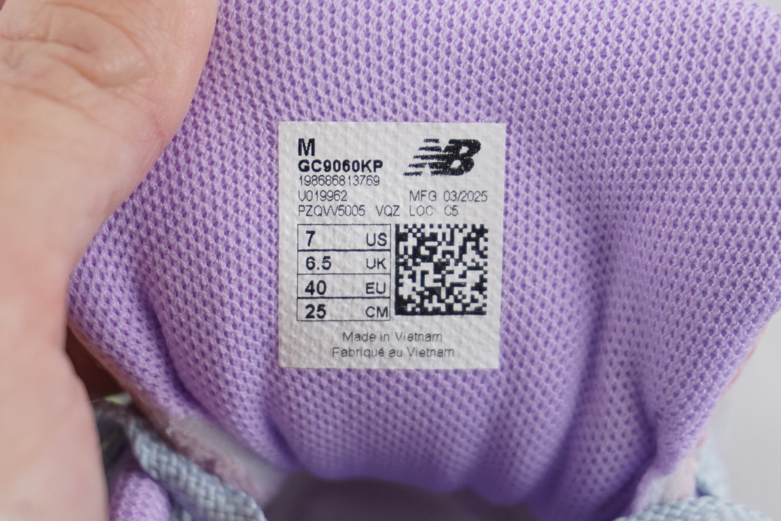 New Balance 9060 Y2K Inspired Sneaker In Purple Blue Kid's Size US 7 (GC9060KP)