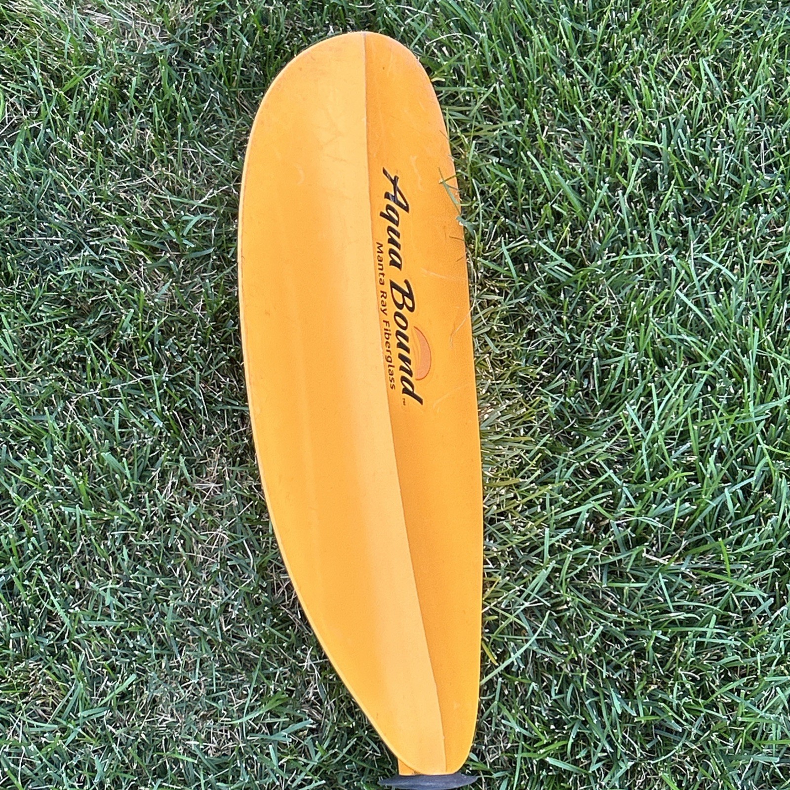 Aqua Bound P22 Manta Ray Fiberglass Kayak Paddles 2 pcs Snap Button 35.25 oz.