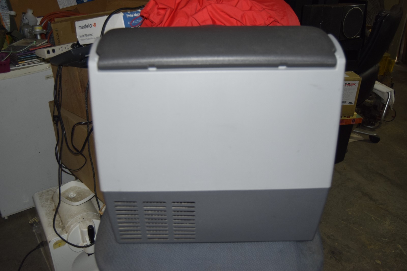 Dometic CF-18 CoolMatic Portable Refrigerator Freezer 12V & 24V DC Cooler *READ*