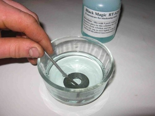 4 oz steel blackening concentrate, makes 2 1/2 pint gun blue / black