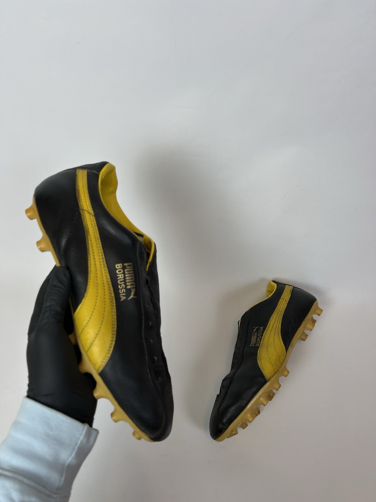 Vintage PUMA BORUSSIA Soccer Futbol Cleats Black Yellow