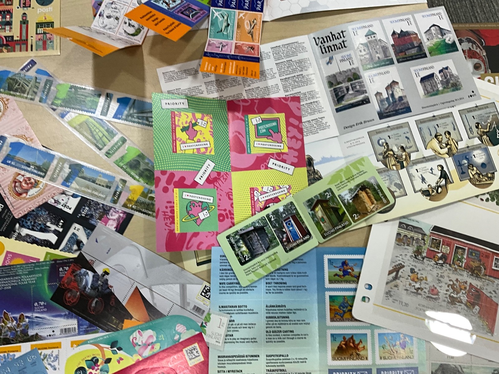 Finland MNH Stamps modern sheets booklets 102 different items @4*