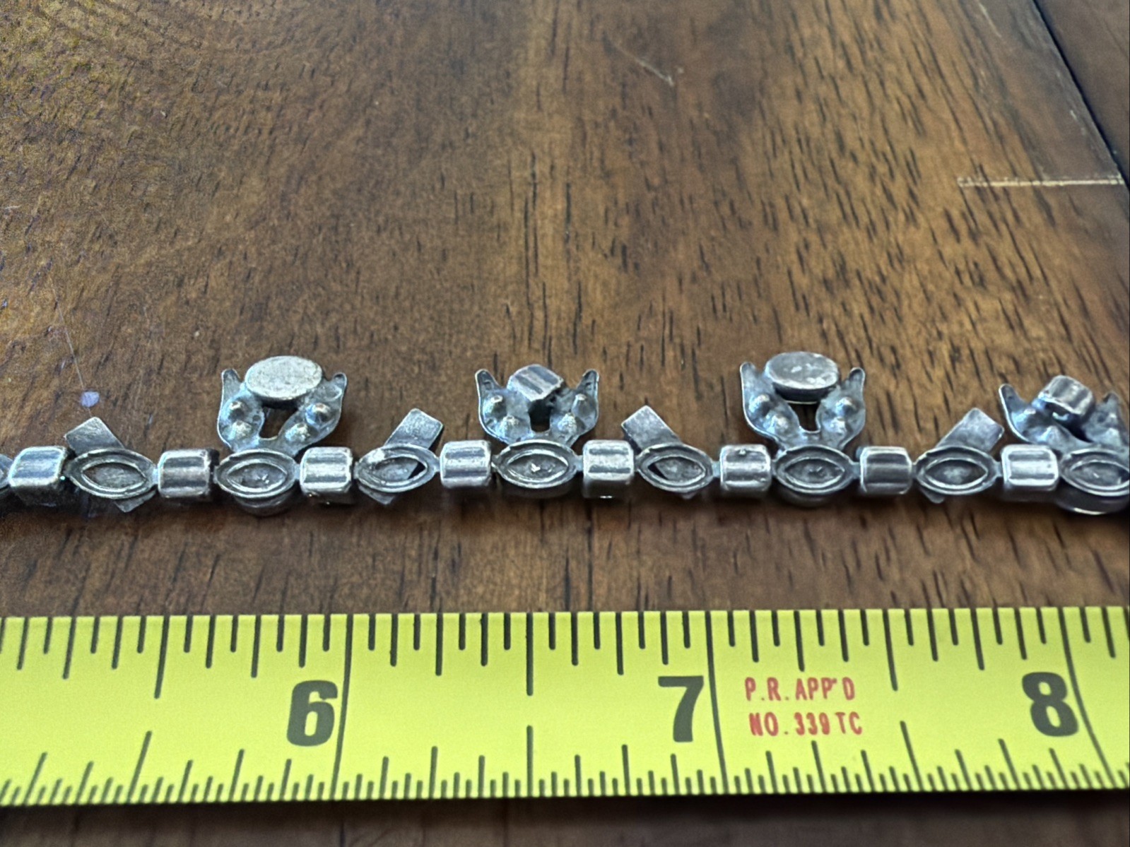 Mary Demarco Fairycore Rhinestone Tulip Glass Opal Hand Clasp Necklace 13"