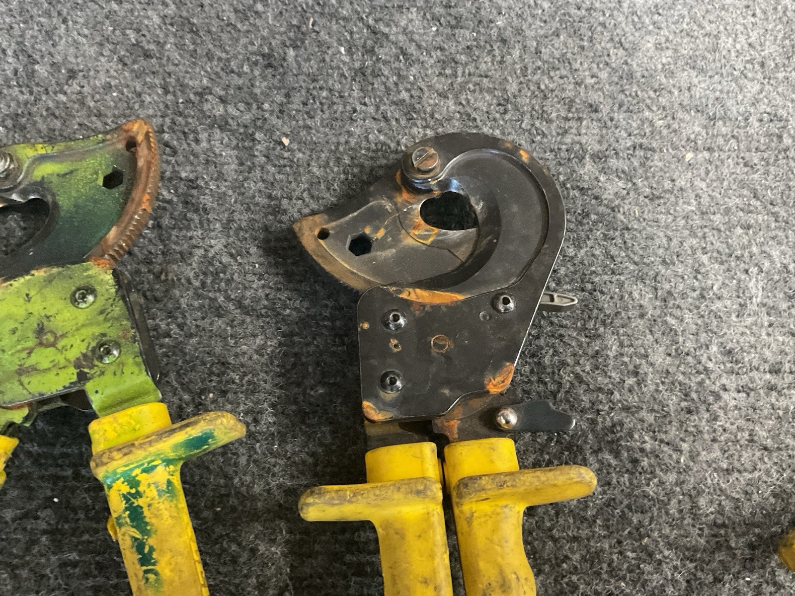 Lot of 3 Klein Tools Ratcheting Cable Cutters 63607 Moving Blade Klein