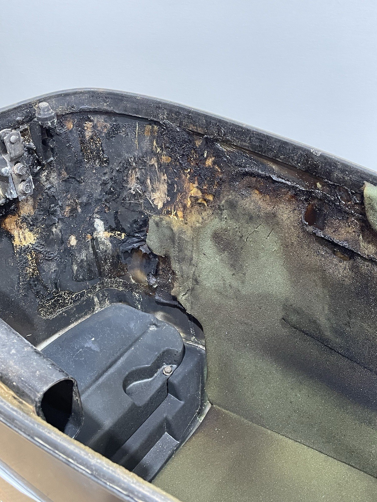 Mercury Mariner 59 CI 40 50 HP Top Cowling Cowl Hood Cover 825239T13