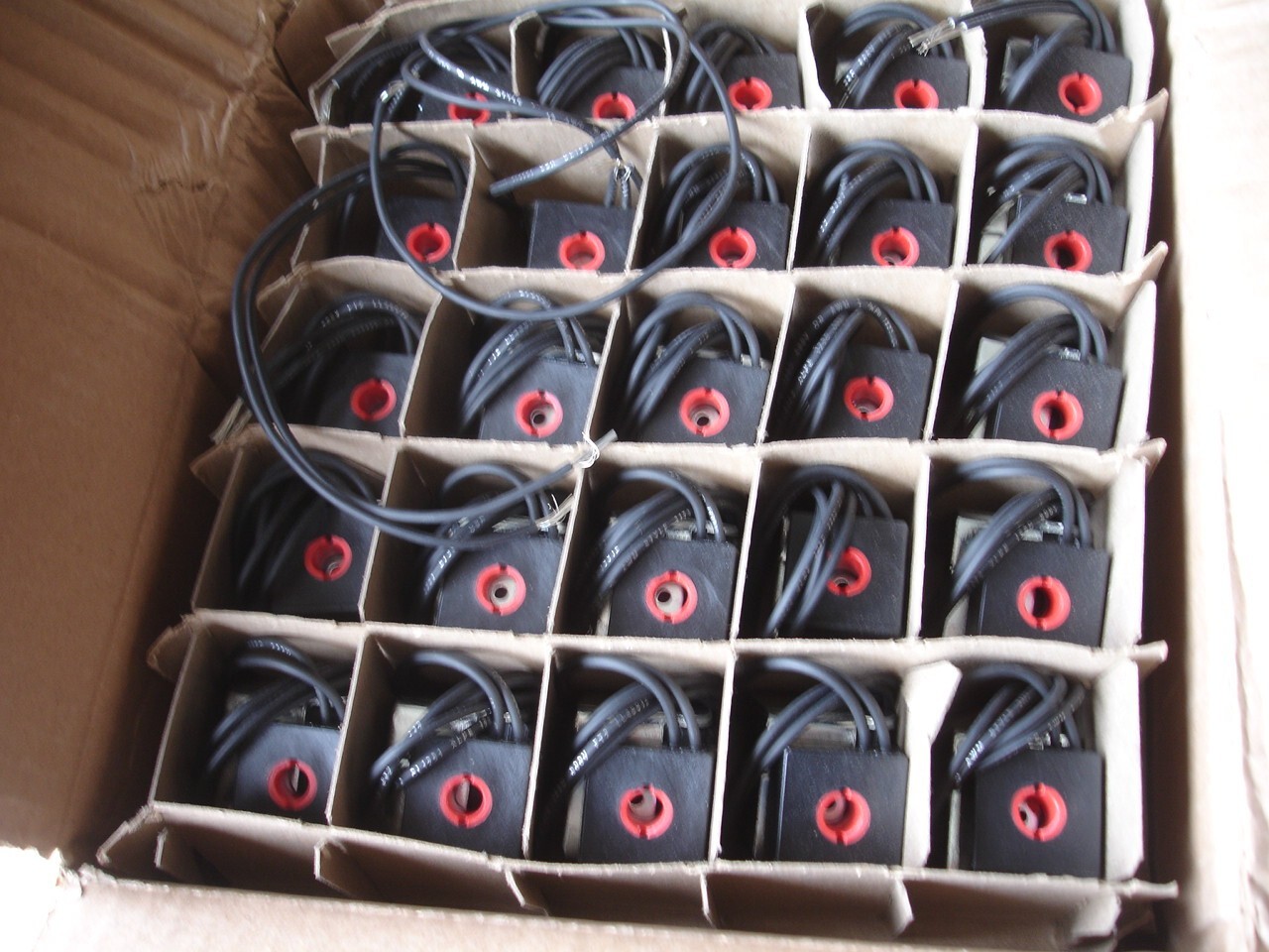 Parker CCP012L Solenoid Cartridge Coil 1/2" with Double Lead 12VDC 19W NEW