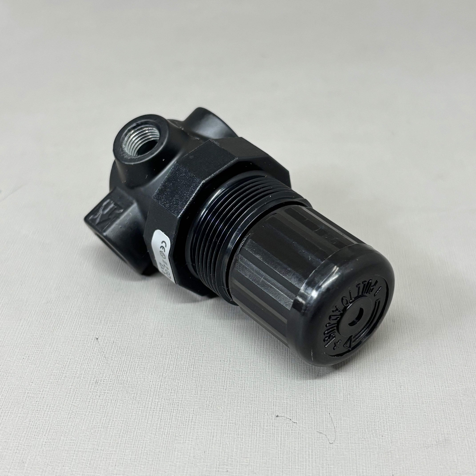 NORGREN Compressed Air Regulator 1/8" NPT 300 Max Psi Miniature R07-100-RNEA