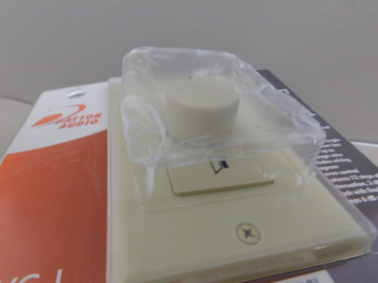 Dayton Audio 100 Watt Stereo Volume Control Ivory Wall Mount RVC-I New NIP