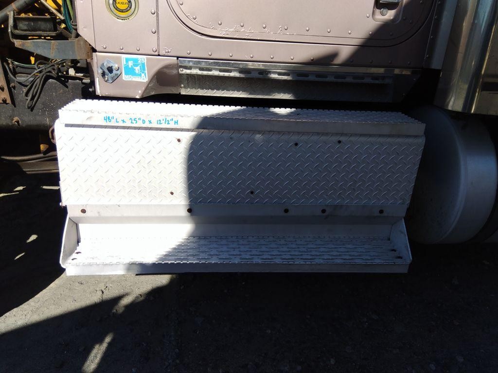 Replaces 2000 INTERNATIONAL 9900I BATTERY BOX 3856231