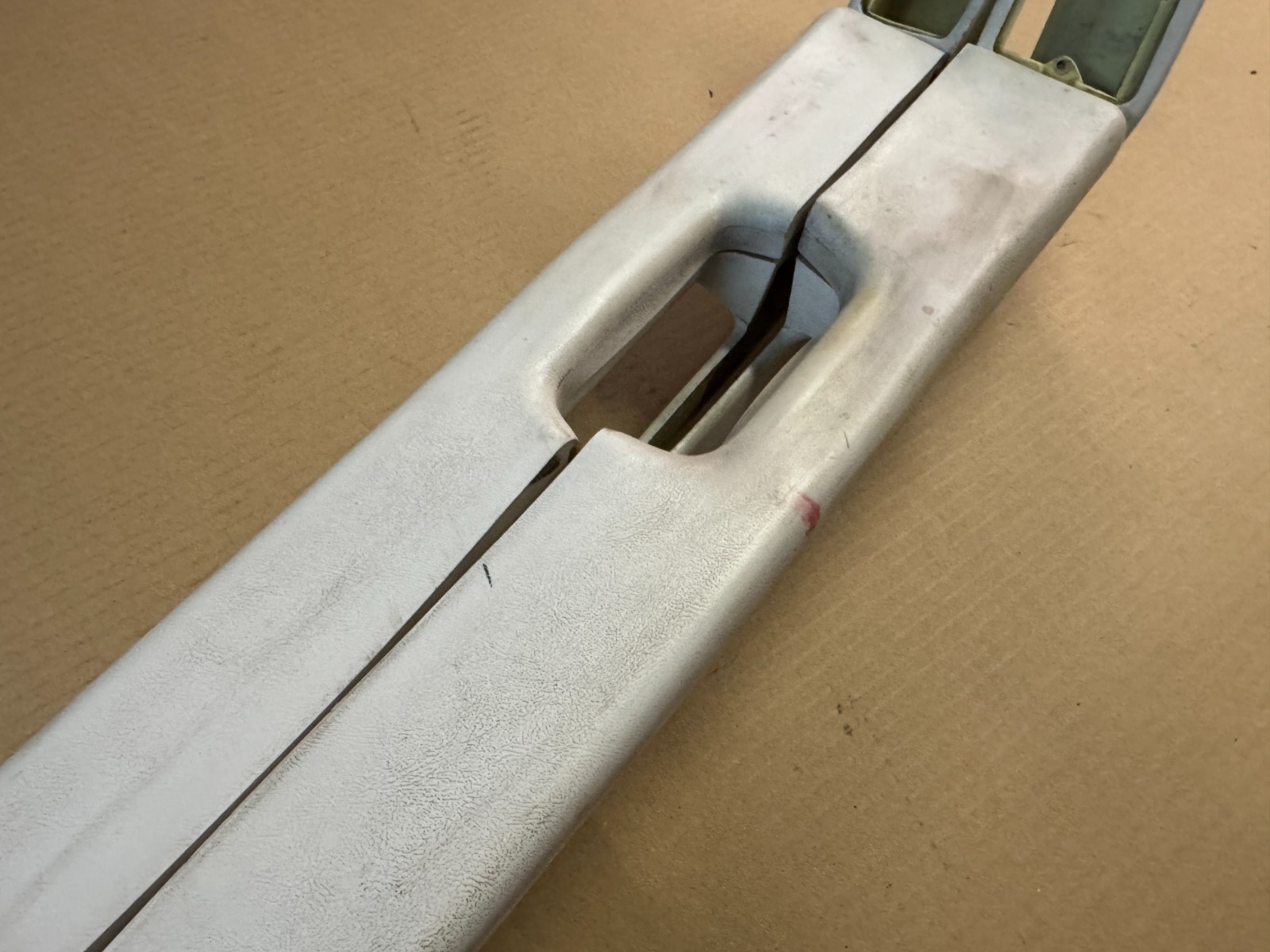 87-93 Ford Mustang White Door Pull Handles Door Armrest Handle FEATURE 7-UP OEM