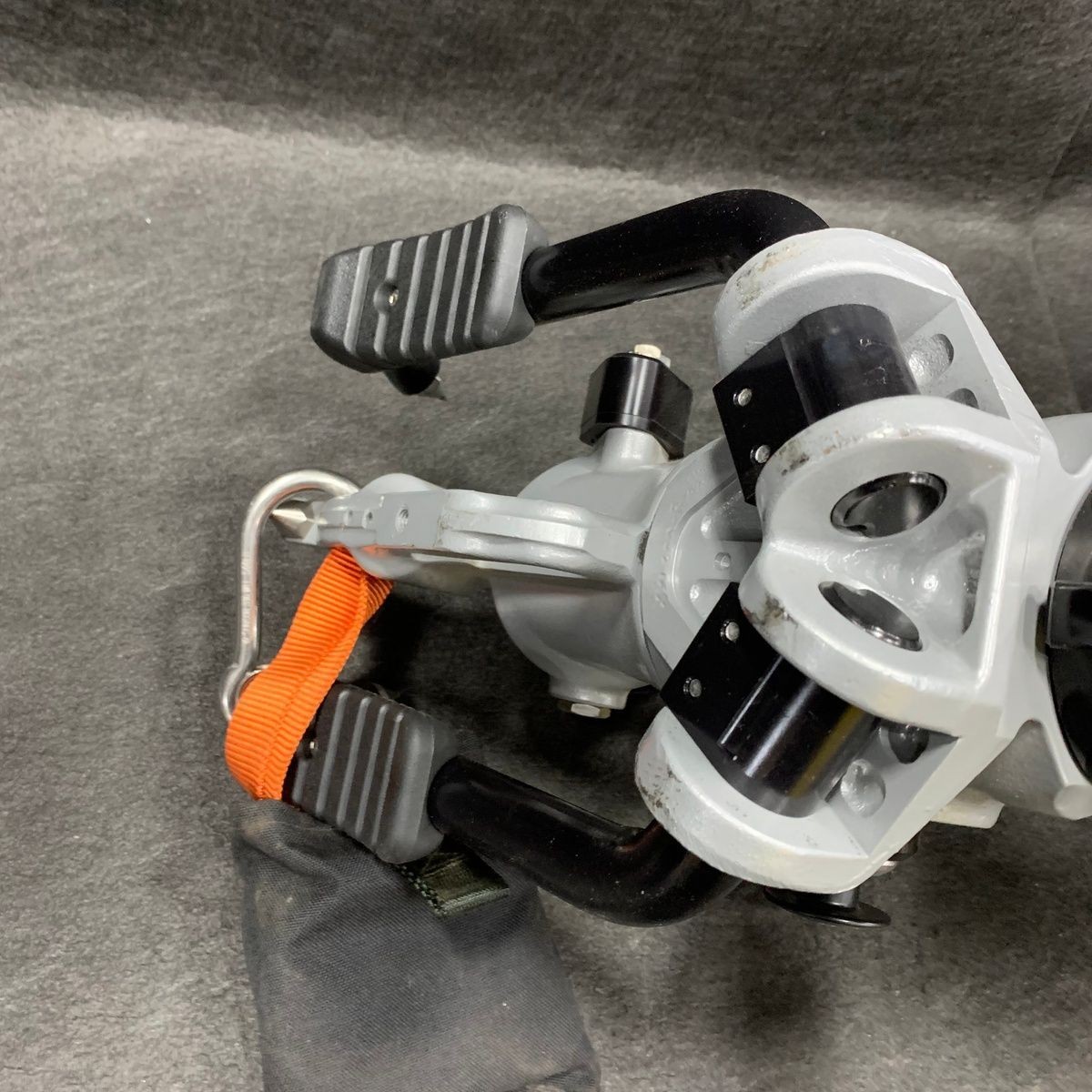 BLITZFORCE Firefighting Portable Ground Attack Monitor XXLG-32-NH1*