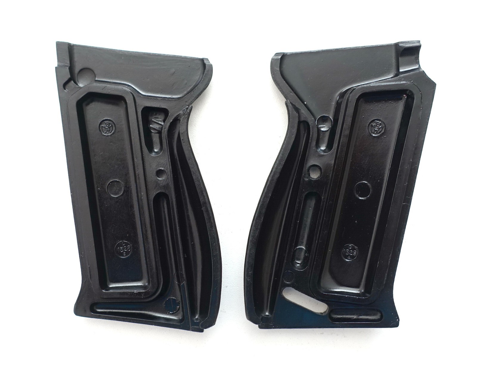 GERMAN ARMY WWII WW2 REPRO P38 P 38 GRIP COVERS BLACK