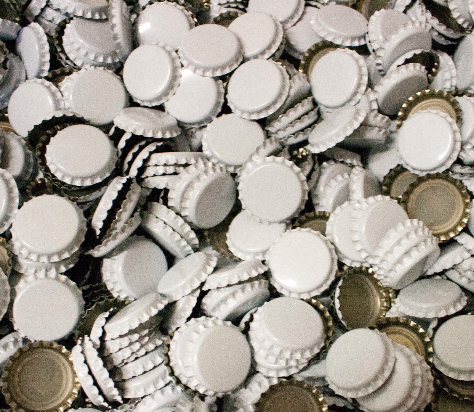 CROWN CAPS 144 WHITE NEW BOTTLE CAPS STANDARD 26.5 SIZE FOR SODA & BEER BOTTLES