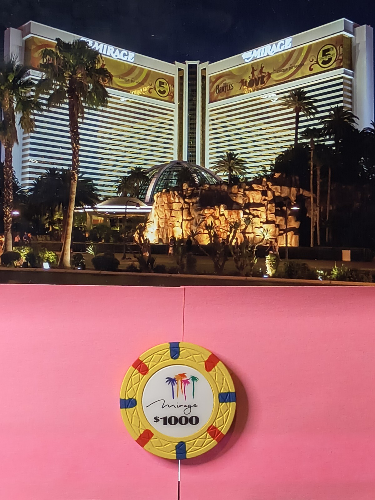 $1,000 Mirage Commemorative Chip. Excellent Condition.