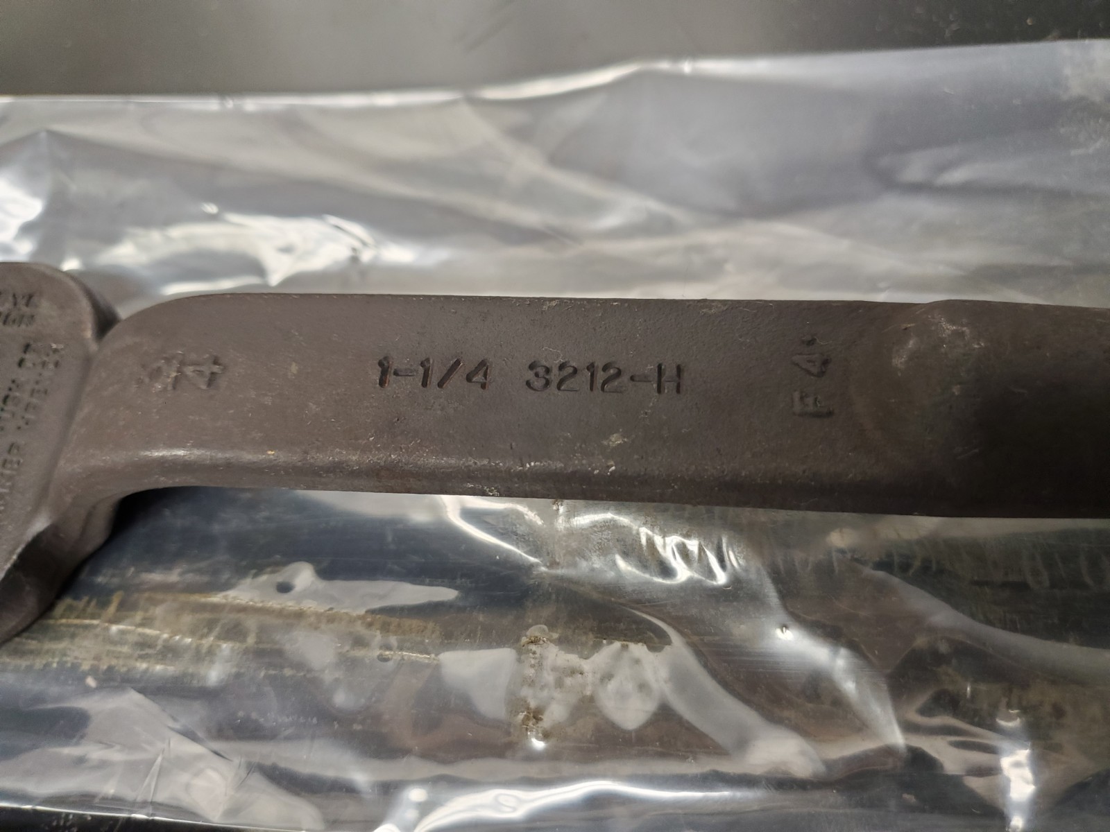 Klein Tools 1-1/4 & 1-7/16 in. Spud Wrench Set 3212-H & 3213-H NOS Made in USA