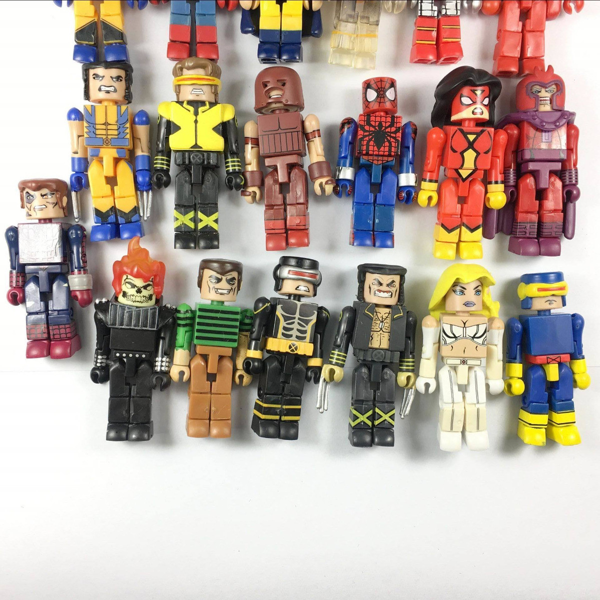 Lot 8PCS Marvel Universe Minimates Spider Man Wolverine Figures Kids Toy Random