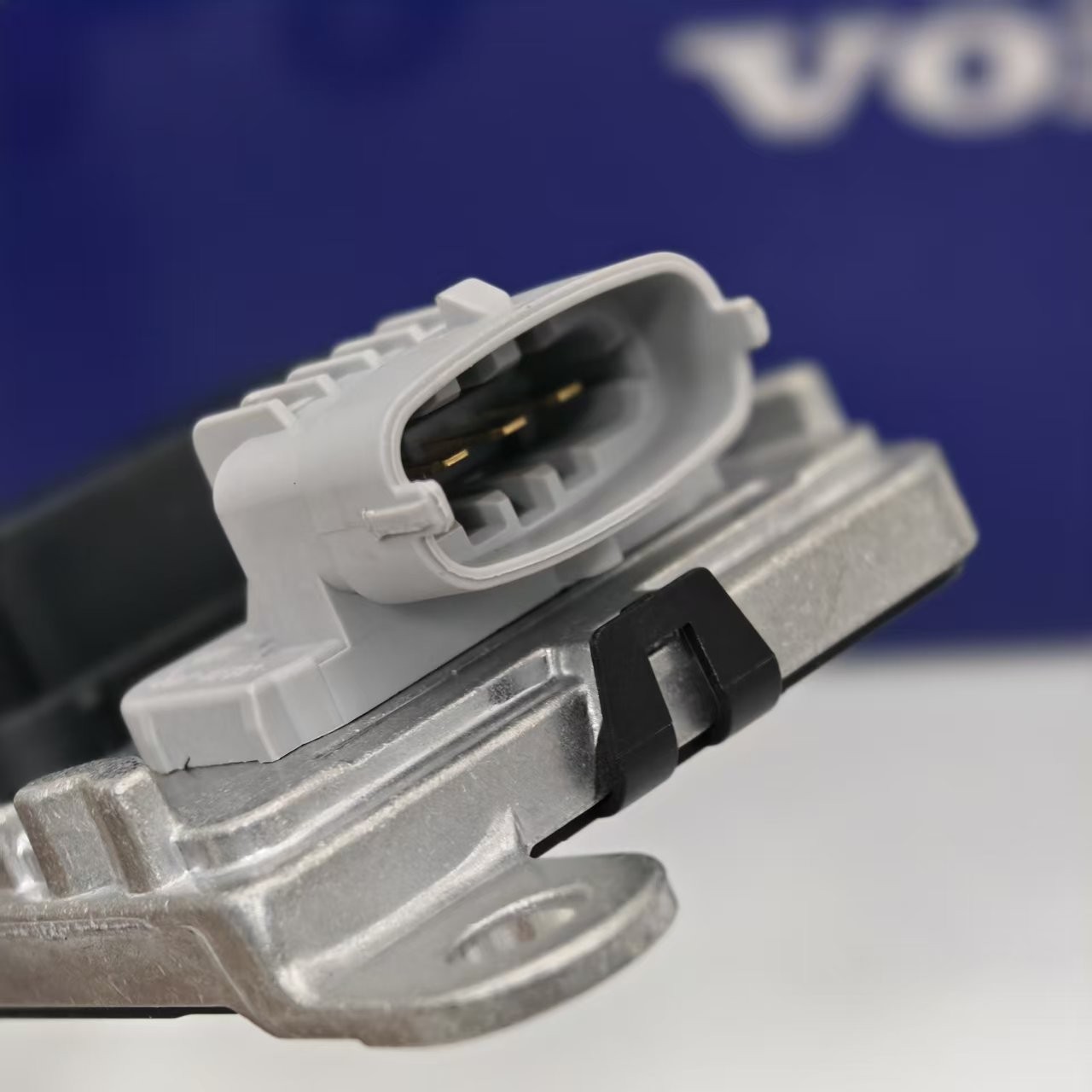 Inlet Nox Sensor For 2010-2016 Volvo VNL VHD Mack GU8 CHU CXU 22303390 21636091