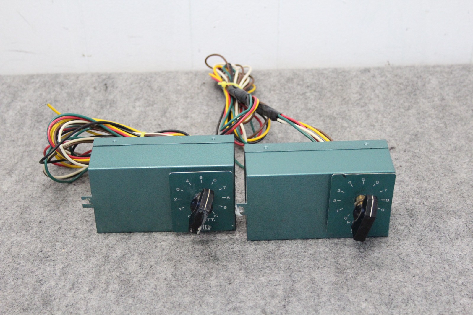 PAIR  Altec N-3000-E 2-Way Crossovers Dividing Network  601C