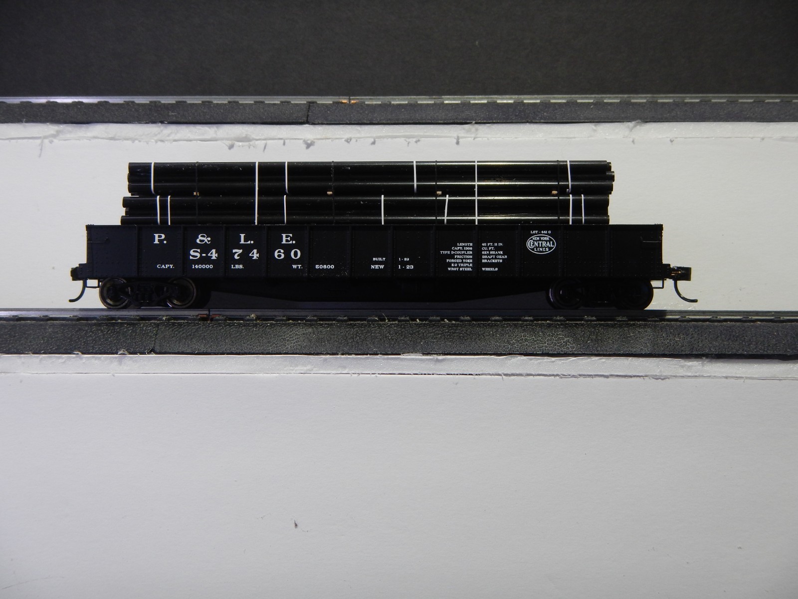 Pipe Load for HO Scale Bulkhead Flat or Gondola Car