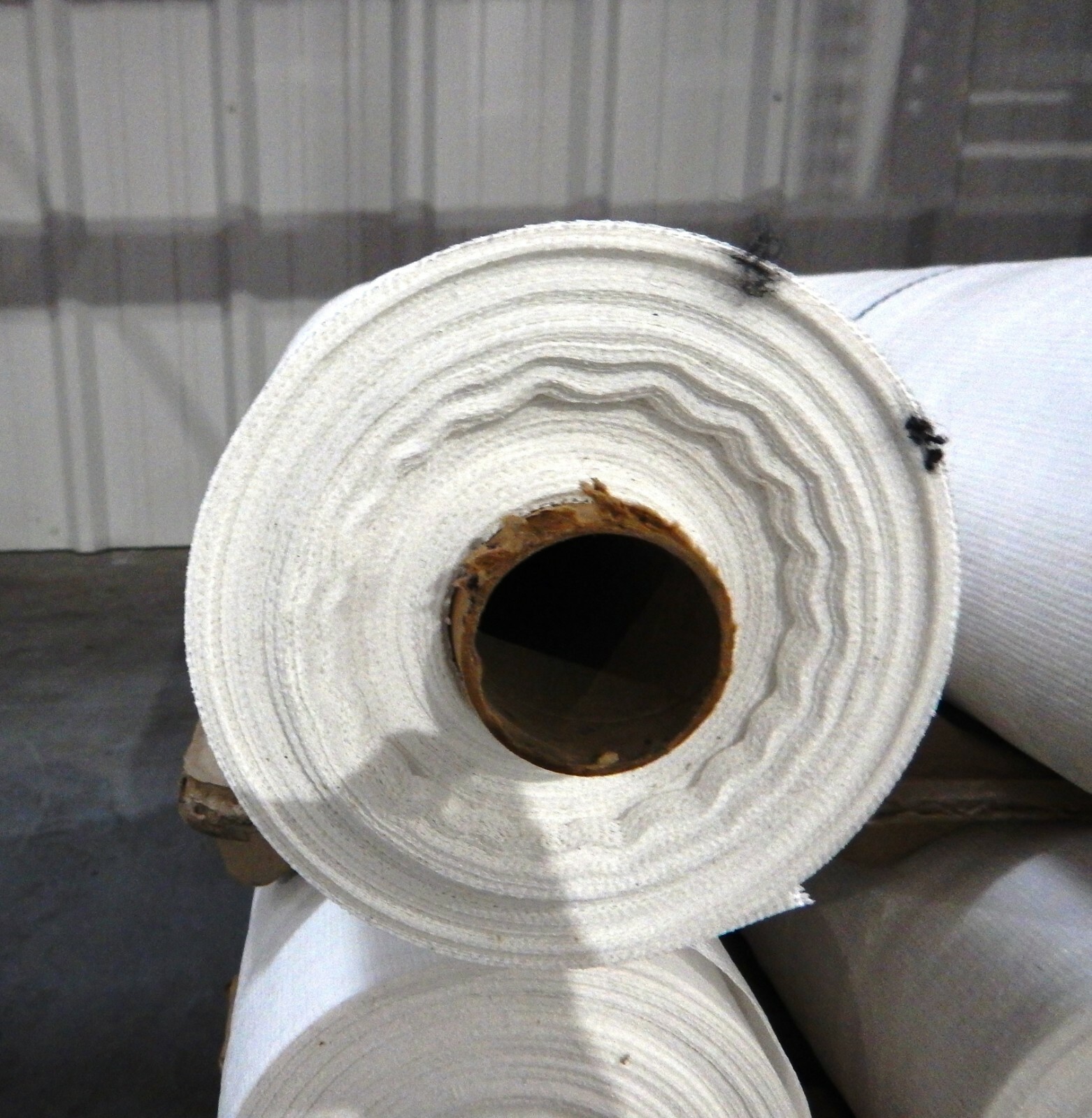 DeWitt White Woven Ground Cover 4 FT X 300 FT