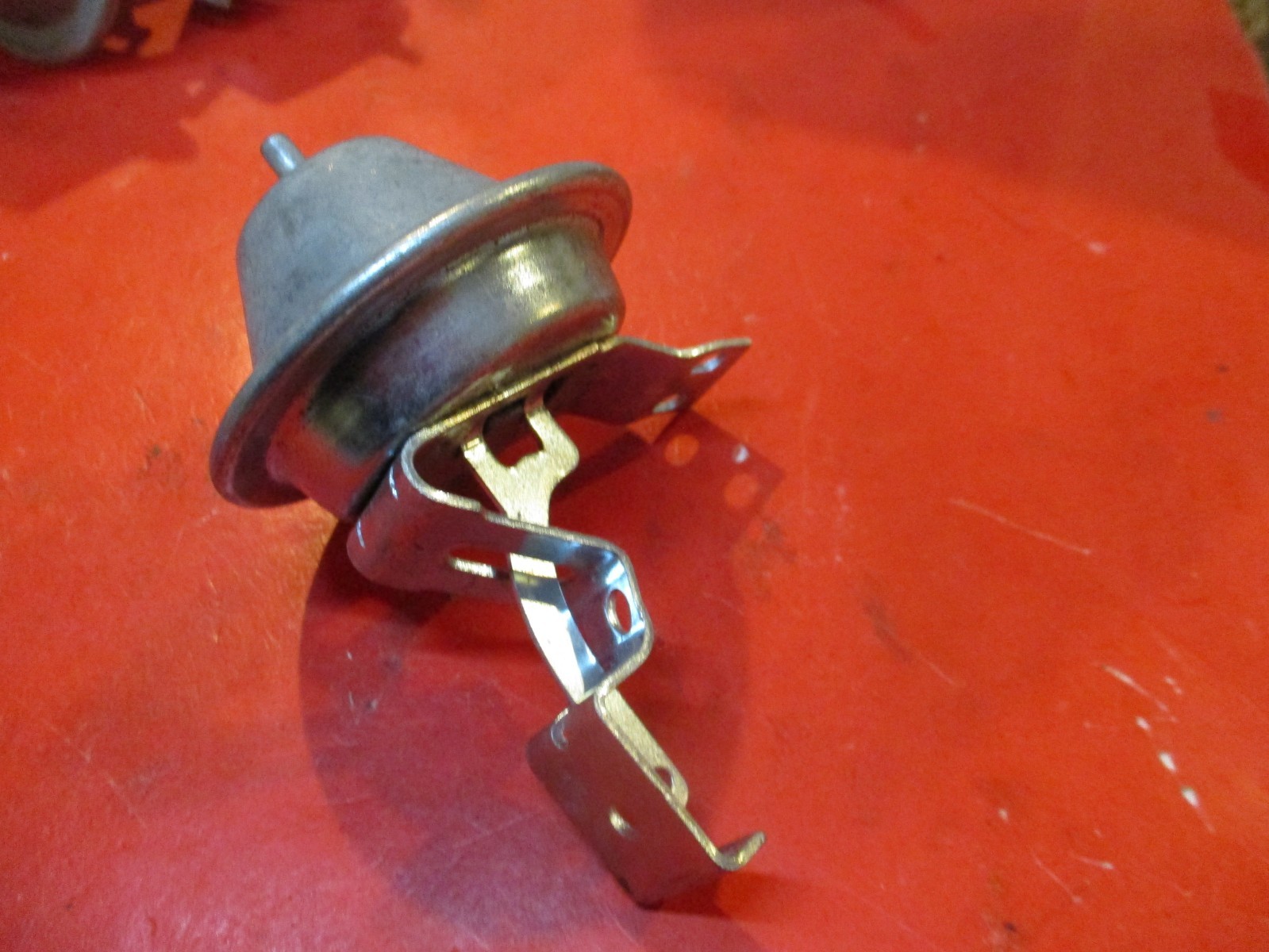 CHEVROLET-GMC- CORVAIR - JEEP  -AMC  6 CLY  1958-1974  -NEW Vacuum Advance