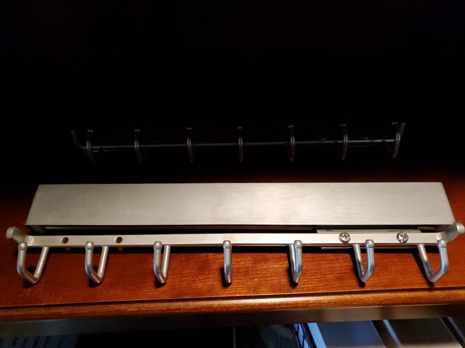 Sidelines 14" Deluxe Belt Rack Satin Chrome 2409. Combined Shipping Available