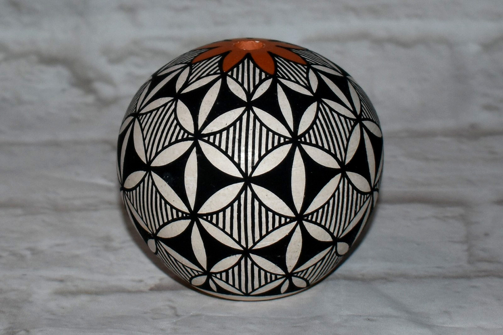 BECKY PASQUALE Acoma, NM Seed Pot NATIVE AMERICAN 3.25"H Signed