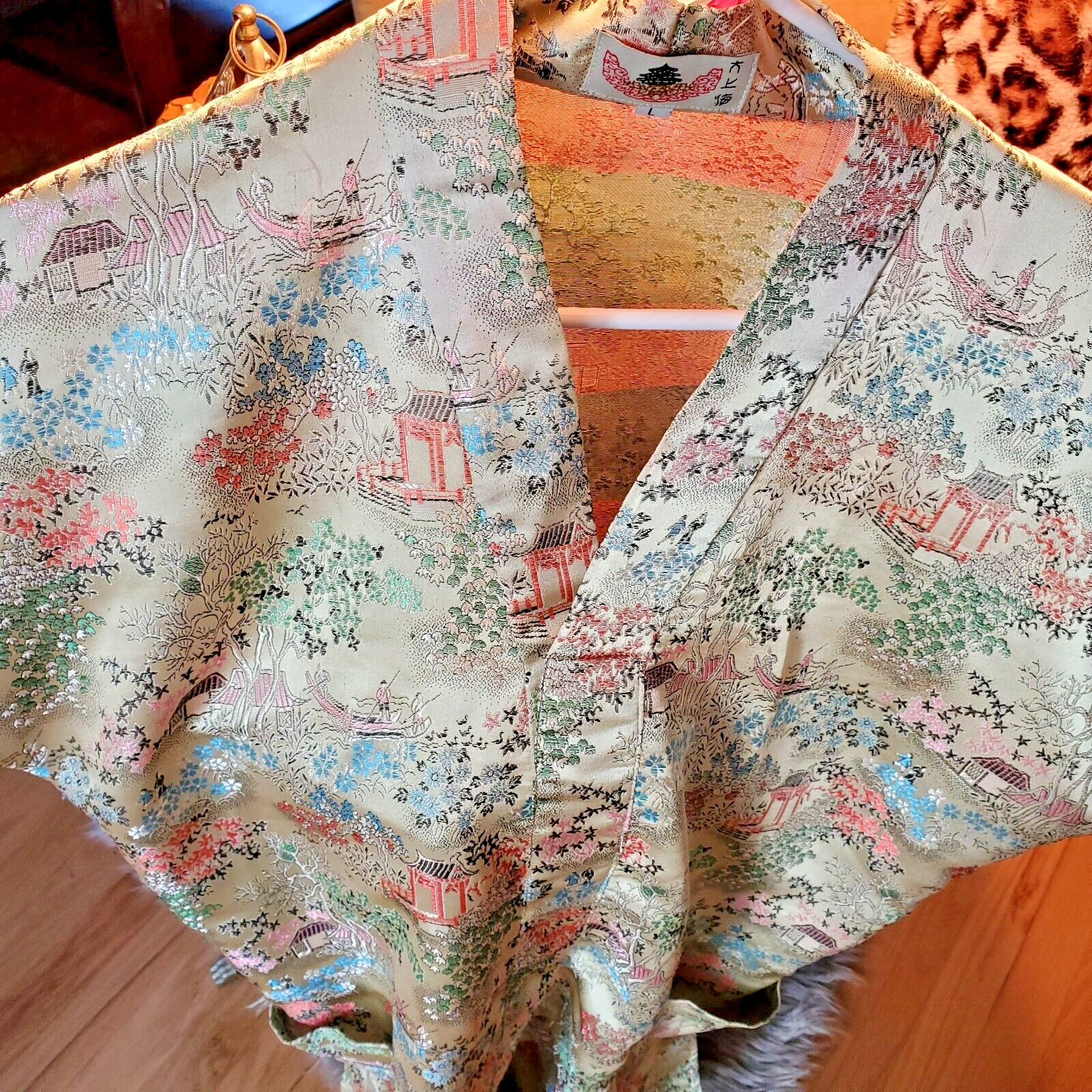 Greater Shanghai Hi-Low Kimono House Dress Vintage V-Neck Gold Brocade Size L