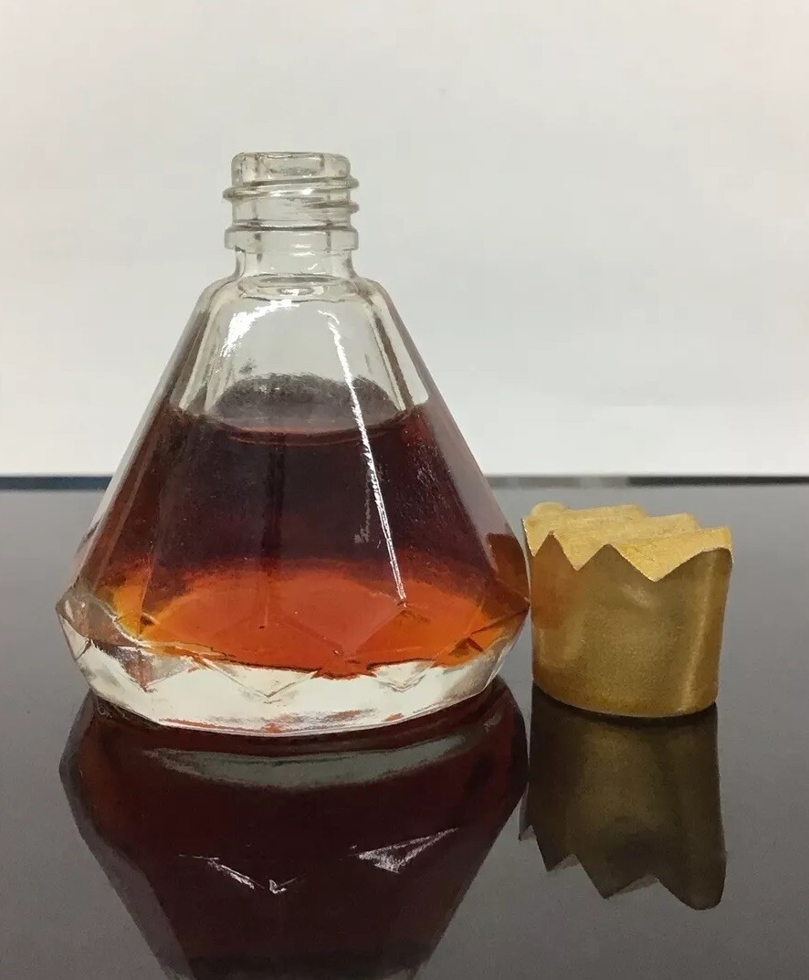 TODD OLDHAM Eau De Parfum 0.20 Fl oz Mini Splash, As Pictured.