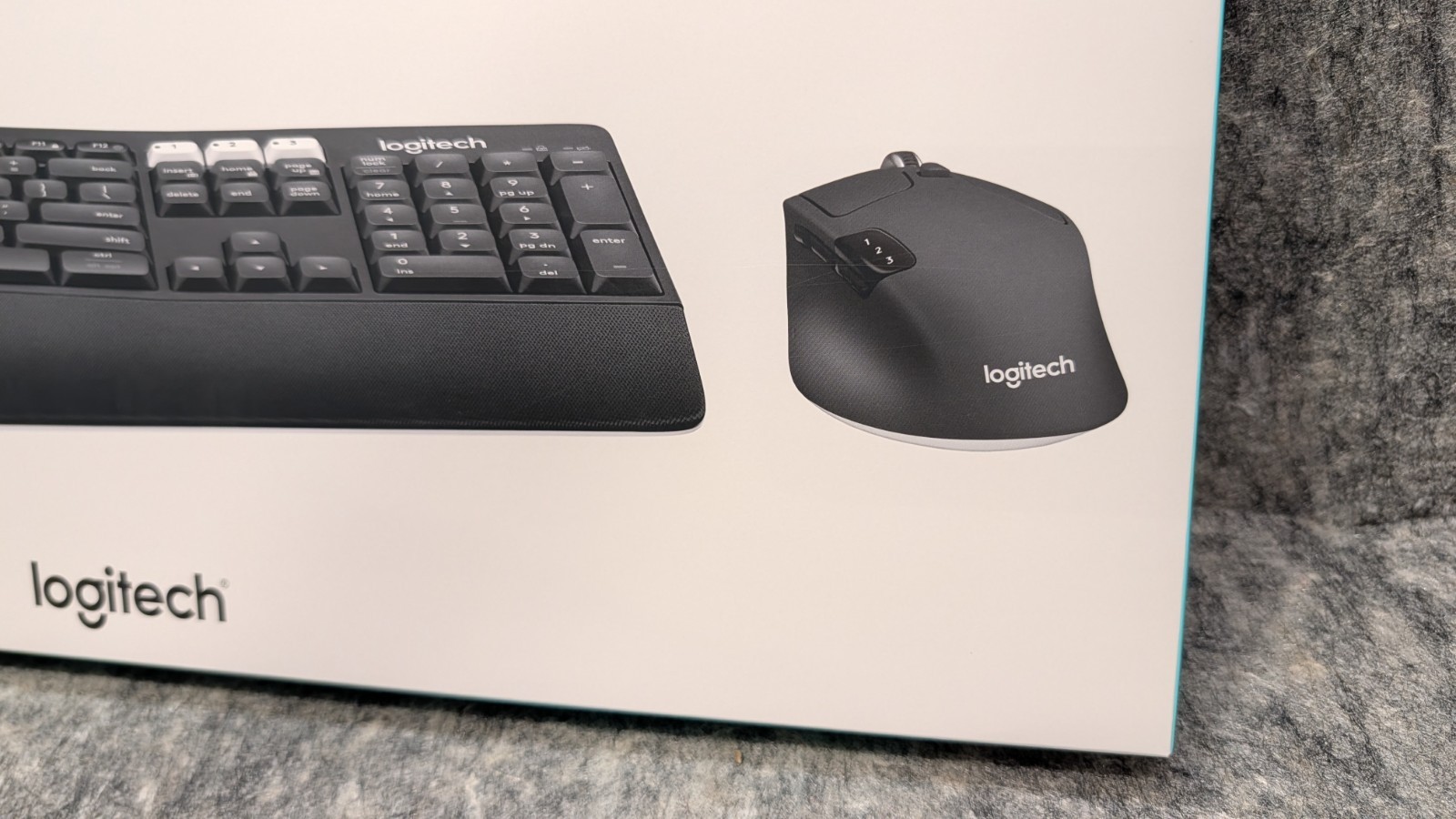 Logitech MK850 Performance Wireless Keyboard Mouse Combo Unifying USB K850 M720