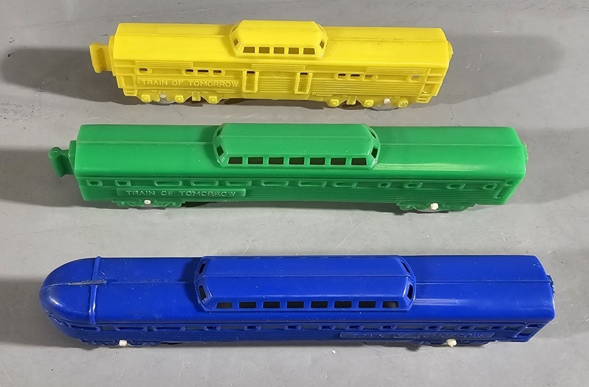 VINTAGE NOSCO MECHANICAL STREAMLINED TRAIN SET 4 UNITS 6521 IN ORIG. BOX