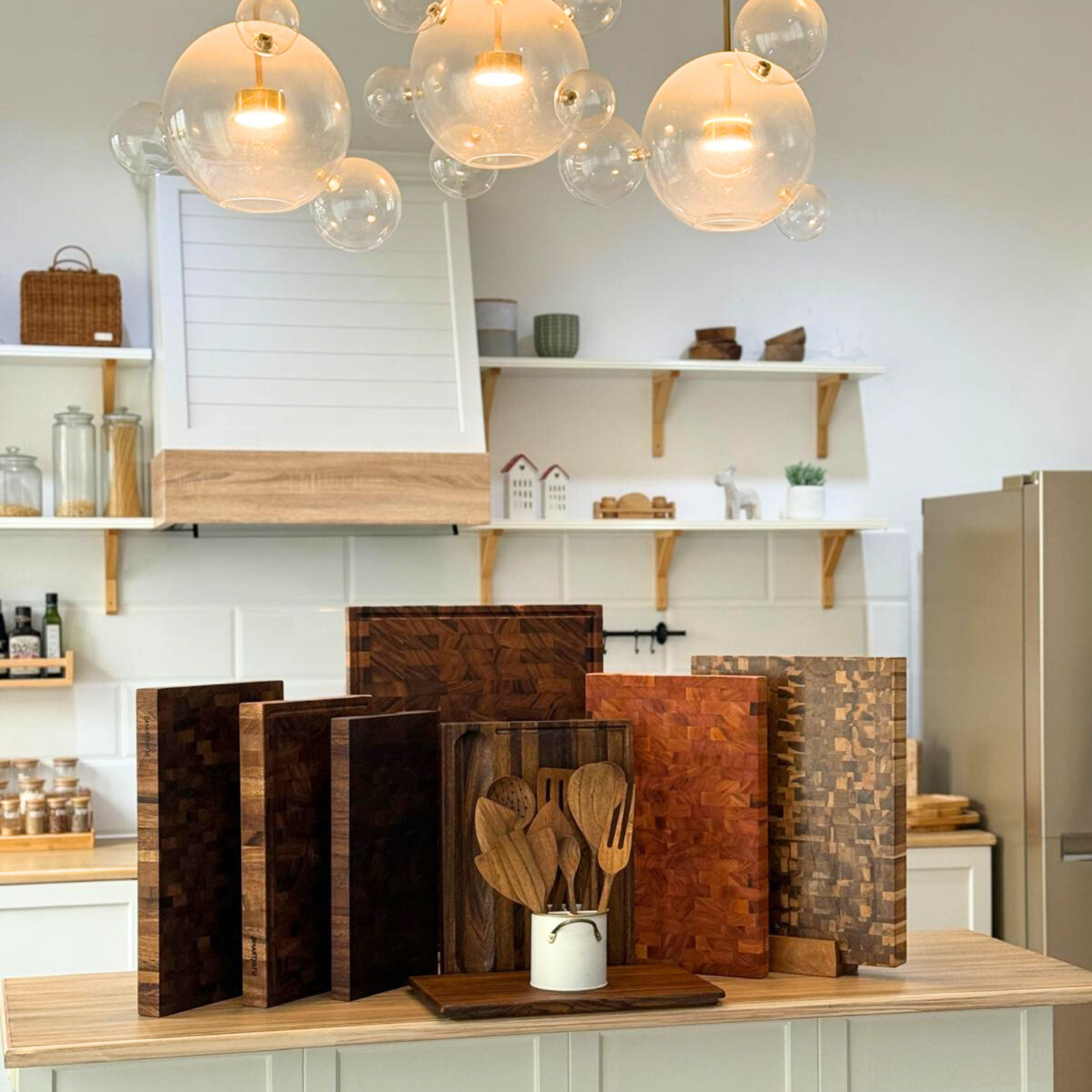 SHUMARU Tropical Walnut Wood Cutting Board – 17x13x1.6" Charcuterie