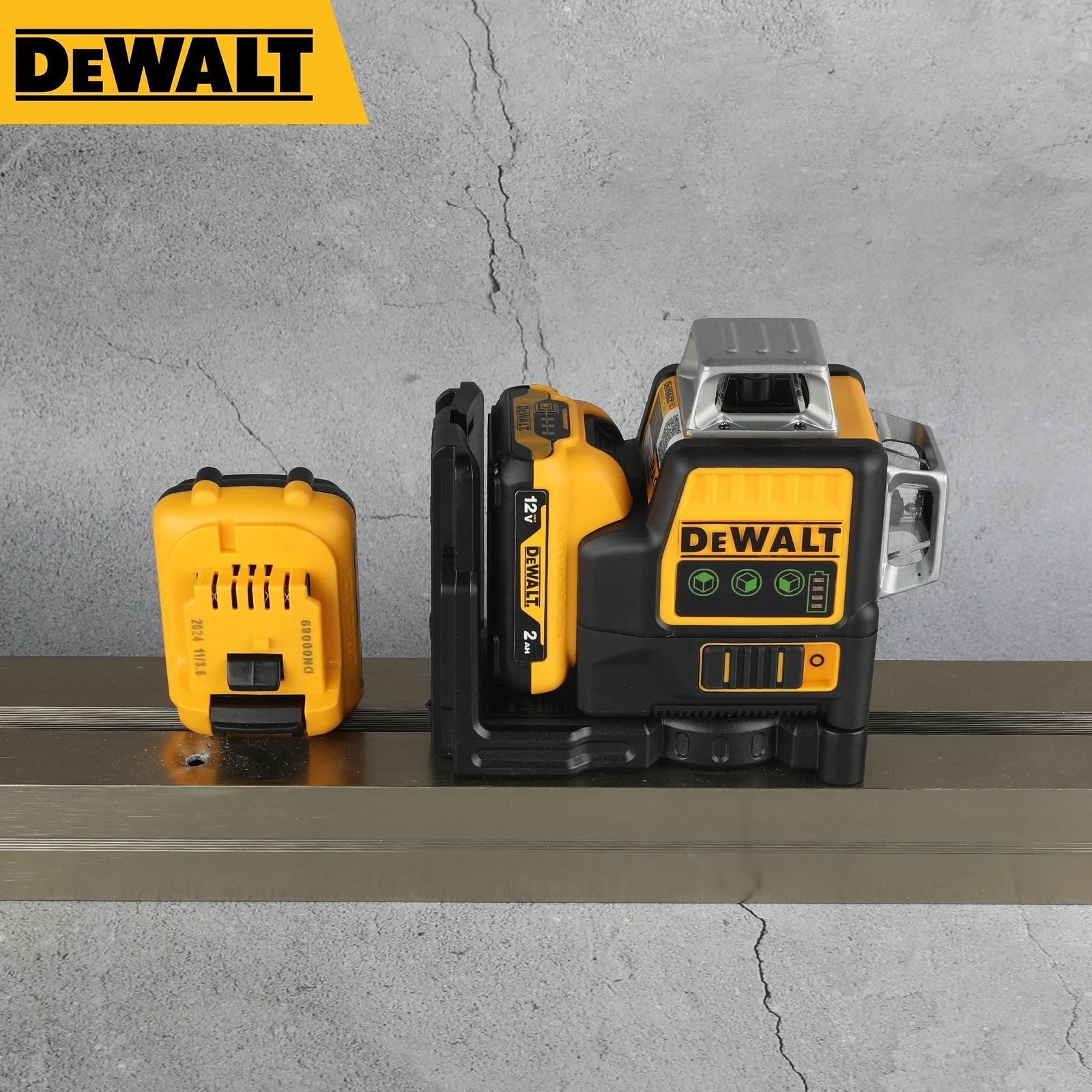 DeWalt DW089LG 12V Green Line 3 x 360 Laser Level Laser + Battery + Charger
