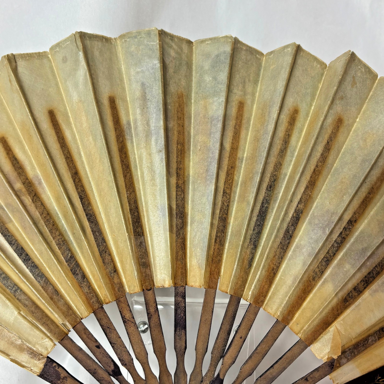 Maxim's France vintage linen folding fan purple pansy sequins