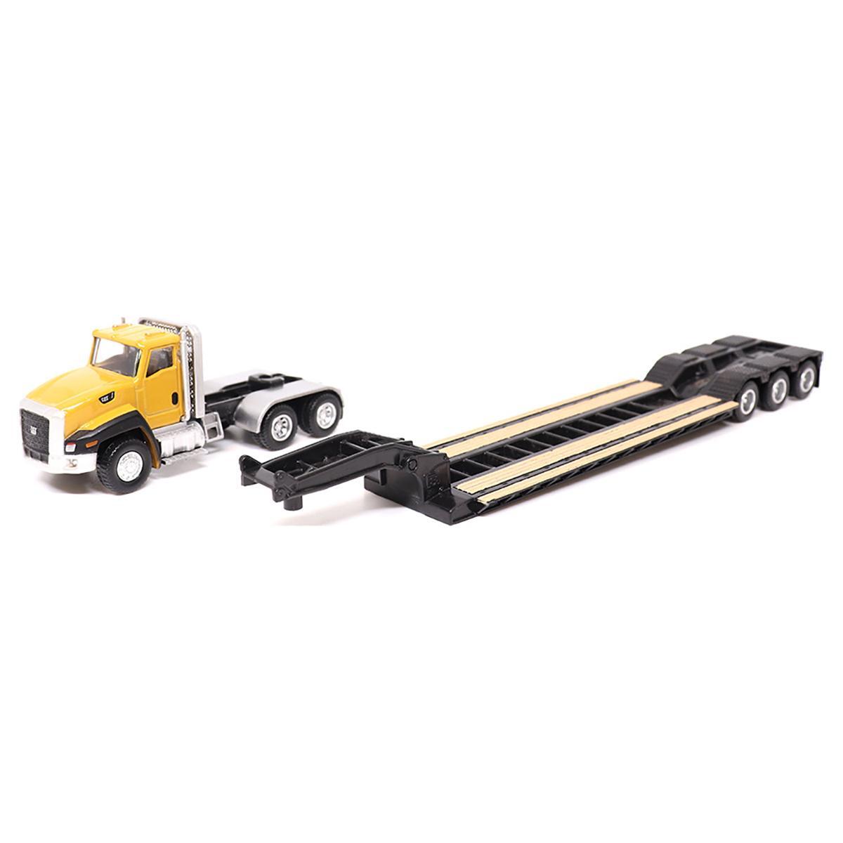 Diecast Masters 1/87 Cat CT660 Day Cab Lowboy Trailer & 163H Motor Grader 84414