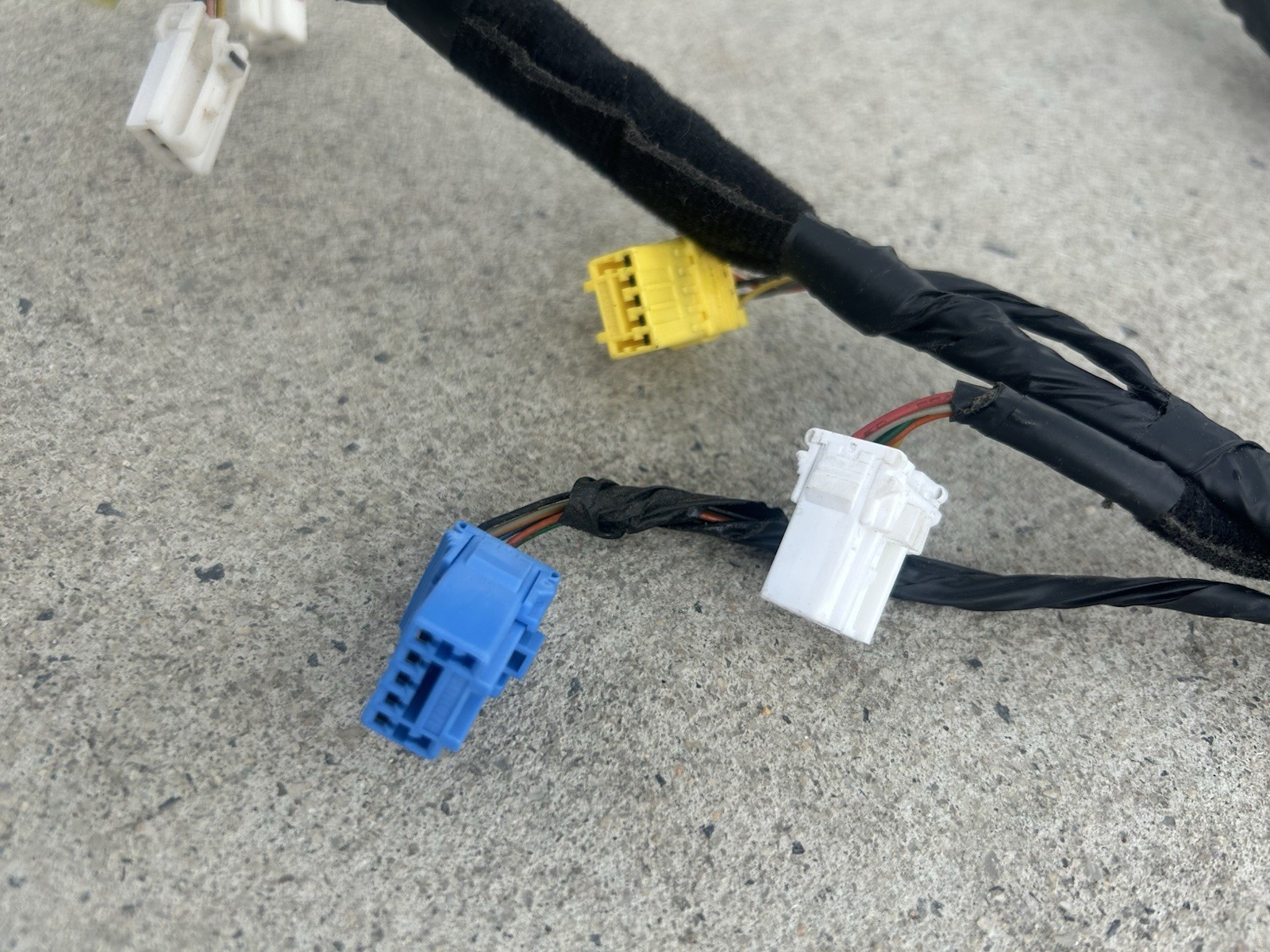 Genuine Hyundai Wiring Assembly - Front (Part No.: 91151-4R020)