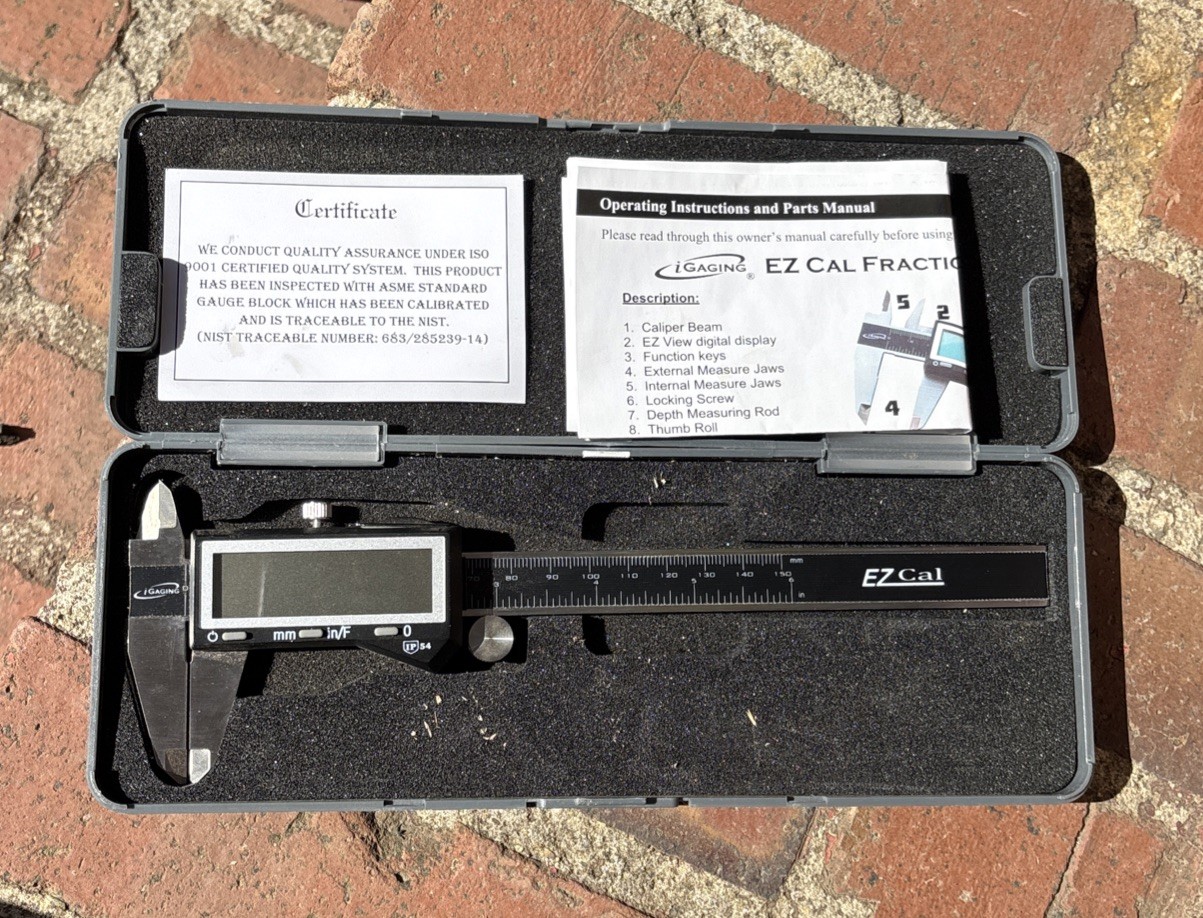 Premium IP54 0-6” EZ CAL Fractional Digital Caliper Case And Certification