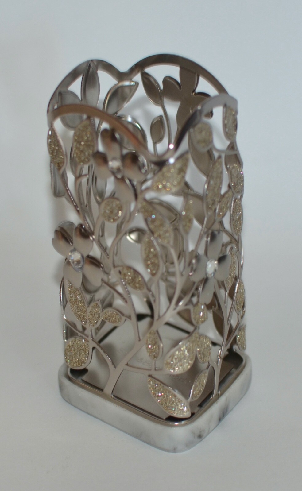 BATH & BODY WORKS DOGWOOD FLOWER MARBLE GENTLE FOAMING HAND SOAP SLEEVE HOLDER