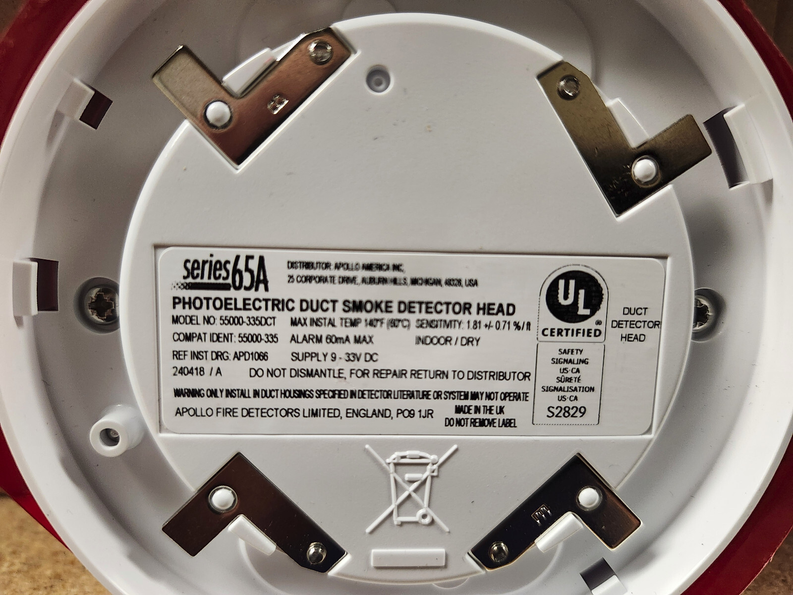 Apollo/Air Products #55000-335DCT. Smoke Detector Head, Conventional, Photo.