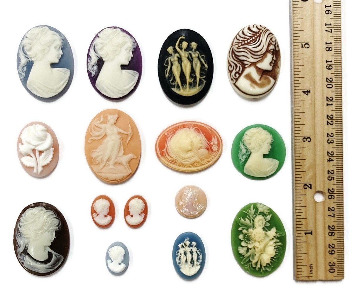 15 Vintage Resin Cameos (West German, Hong Kong, Japan) DIY Jewelry Crafting C82