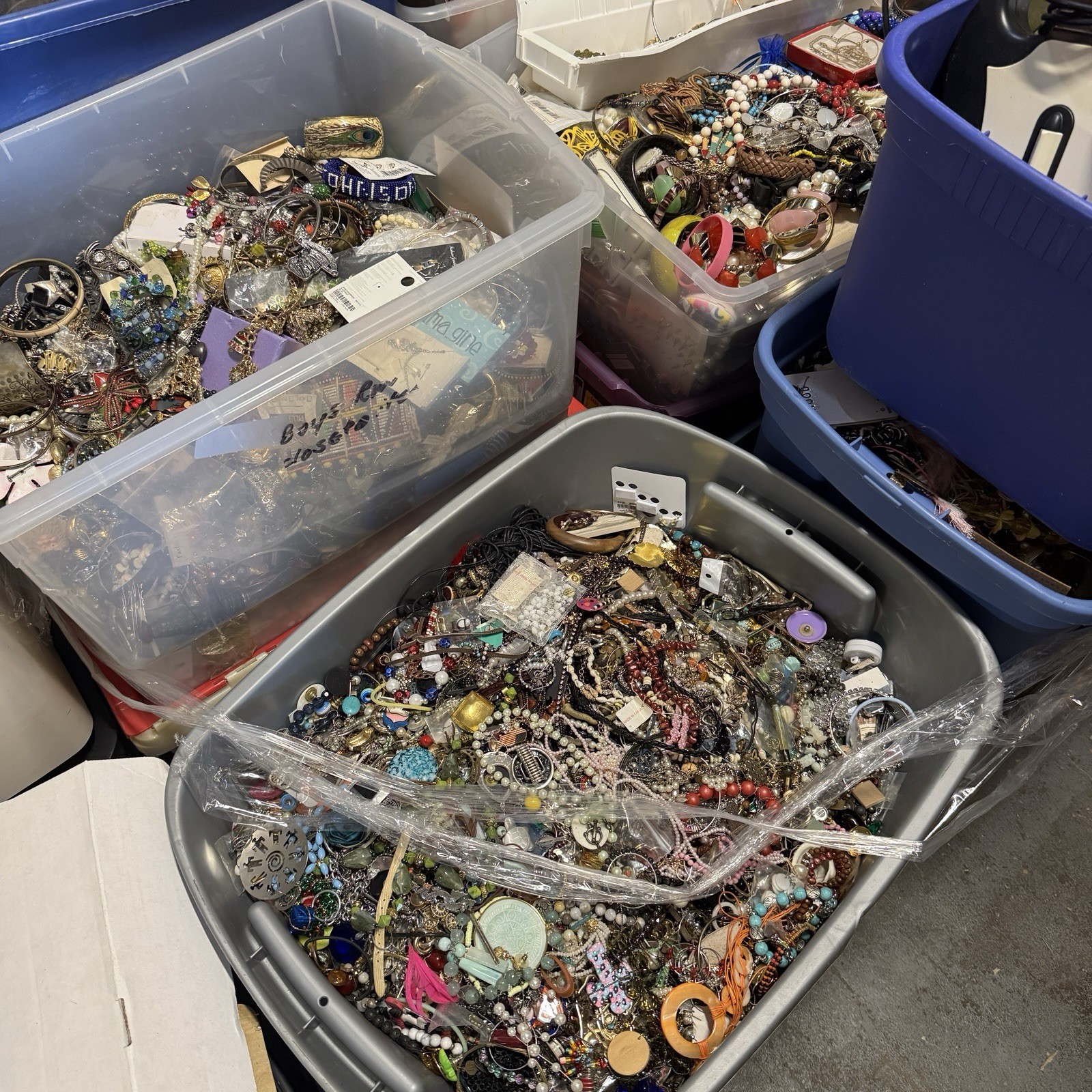 1 Pound Unsorted Tangled Jewelry Vintage Modern Wear Junk Mystery Treasure Hunt