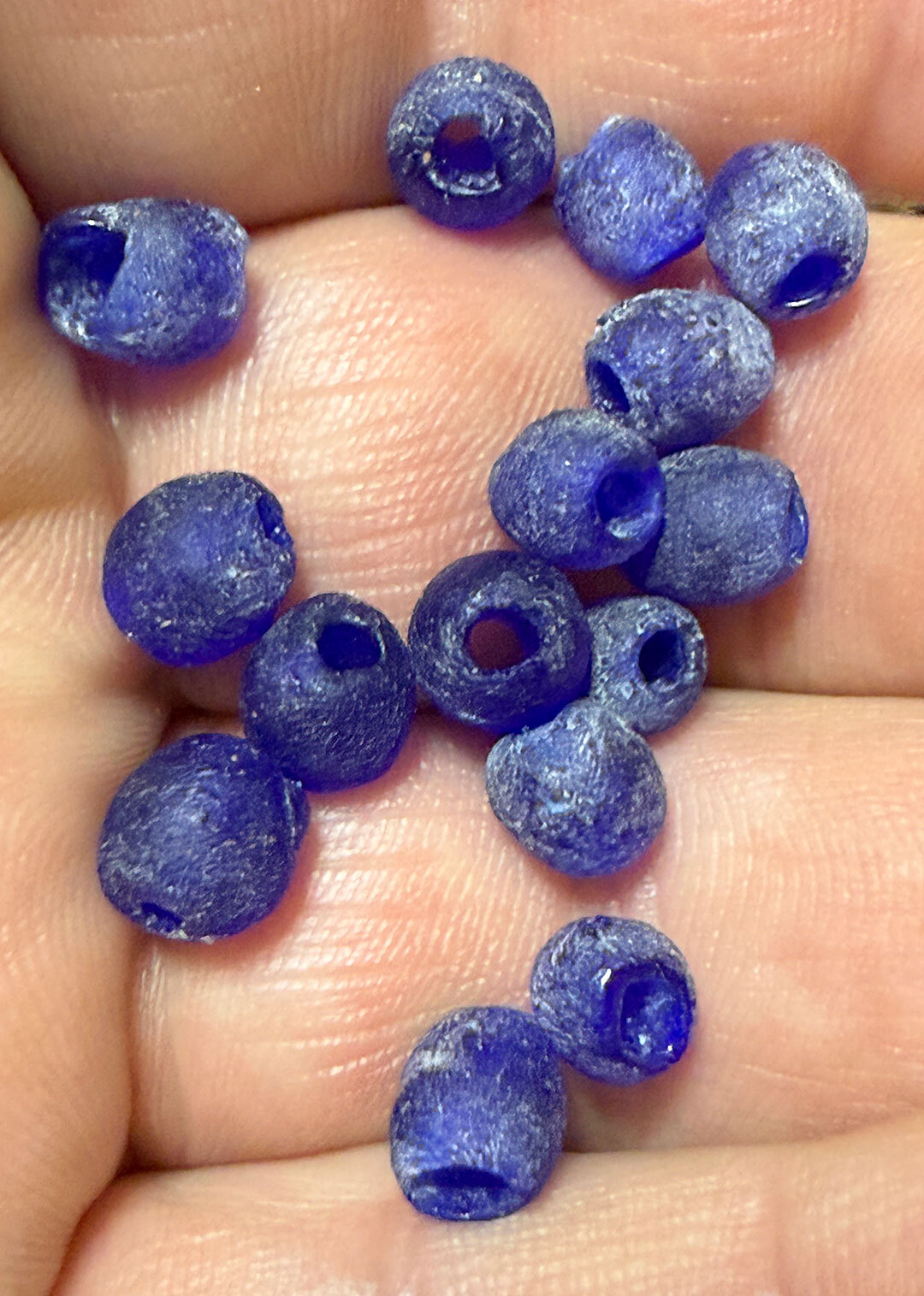 (10) Old Huron Indian Venetian Cobalt Blue Glass Trade Beads Fur Trade Era